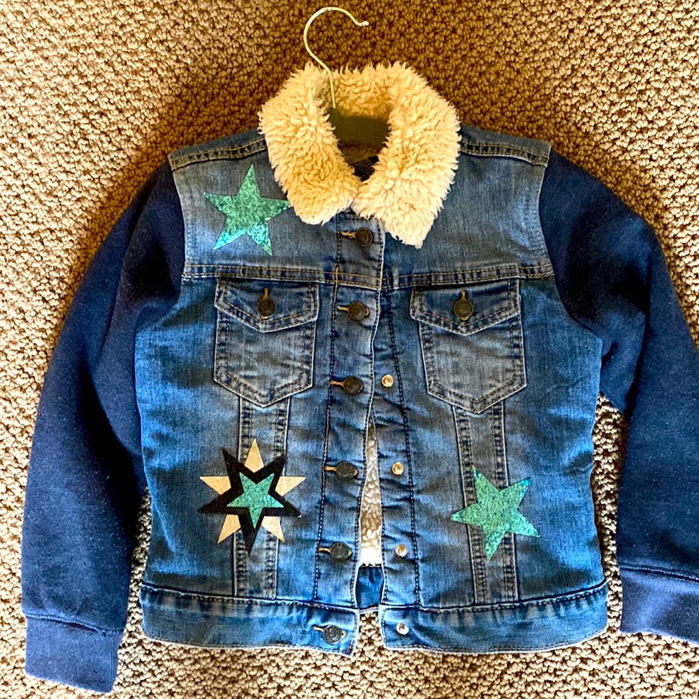 Girls jean jacket fleece lined with stars size 6